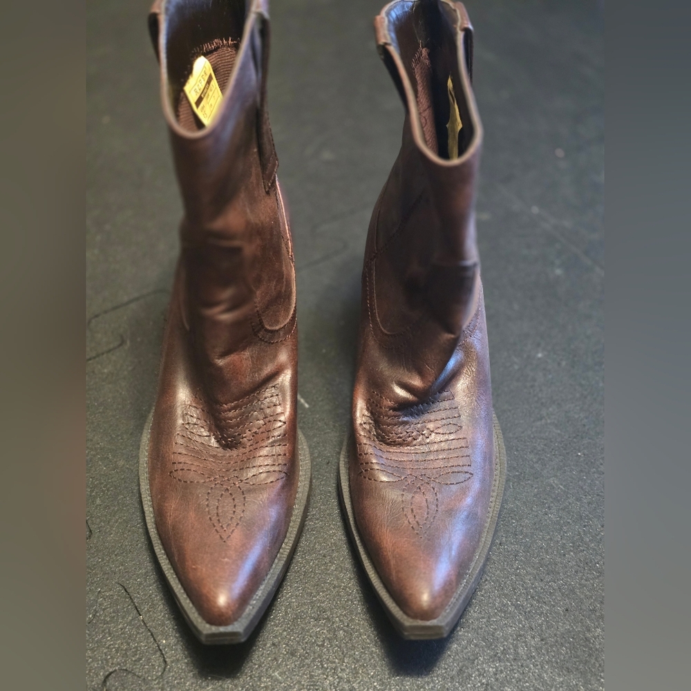 Roper Chocolate Brown Ankle Booties